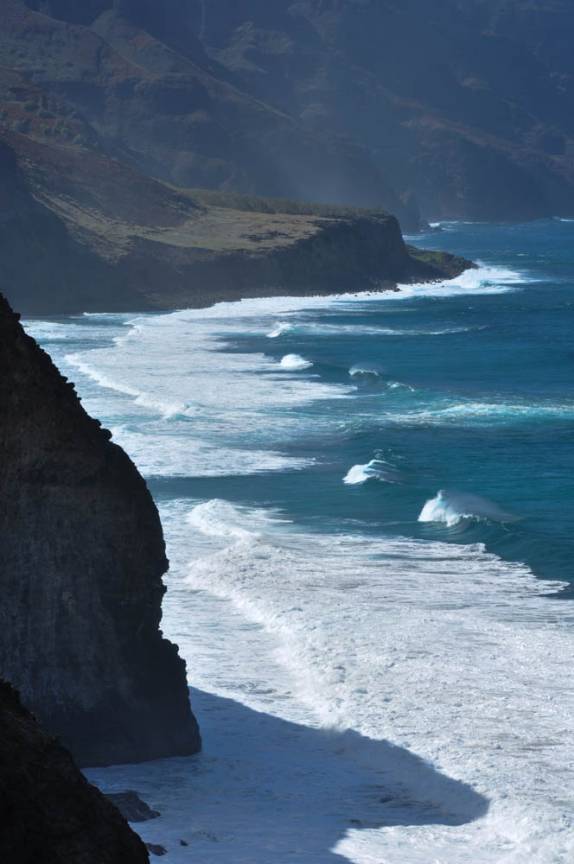 A maravilhosa Na'Pali Coast, costa norte do Kauai, no Havaí